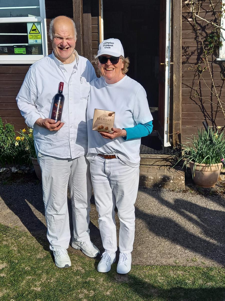 GC doubles 4th April: Division winners Fiona and Andrew